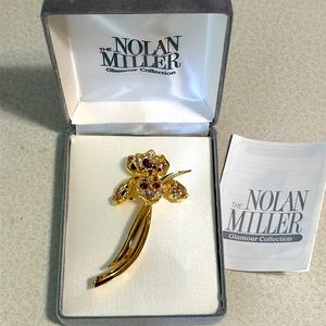 Nolan Miller beautiful Faux amethyst Iris Pin 1996 (601)